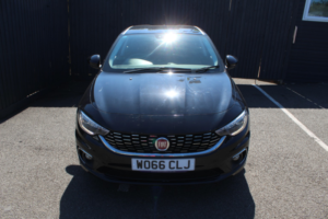 2016 Fiat Tipo 1.3 Tipo Hatchback 1.3 Multijet Ii 95hp Lounge in Black — image 2