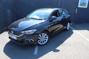 2016 Fiat Tipo 1.3 Tipo Hatchback 1.3 Multijet Ii 95hp Lounge in Black — image 3