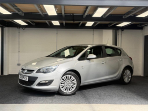 2013 Vauxhall Astra