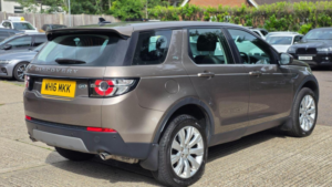 2016 Land Rover Discovery Sport 2.0 Td4 Se Tech Auto 4WD Euro 6 (s/s) 5dr in Brown — image 6