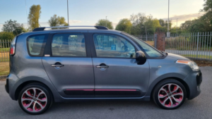 2012 Citroen C3 Picasso 1.6 Hdi Code in Grey — image 3