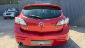 2011 Mazda Mazda3 1.6 Takuya Euro 5 5dr in Red — image 5