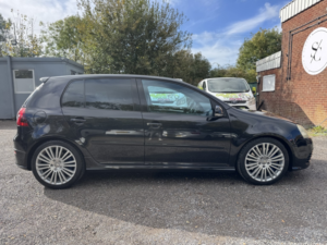 2021 Volkswagen Golf 3.2 V6 R32 in Black — image 2