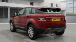 2014 Land Rover Range Rover Evoque 2.2 Sd4 Pure Tech Auto 4WD Euro 5 (s/s) 5dr in Red — image 4