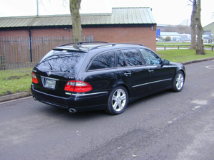 2007 Mercedes-Benz E Class Ref 8819 - Mercedes Benz W211 E Class E320 Cdi Diesel Estate Auto – Air Con (rhd - Ex Japan) in Black — image 3
