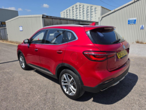 2022 MG MG Hs 1.5 T-Gdi Exclusive Euro 6 (s/s) 5dr in Red — image 4