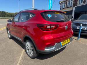 2019 MG MG Zs 1.0 T-Gdi Excite Auto Euro 6 5dr in Red — image 3