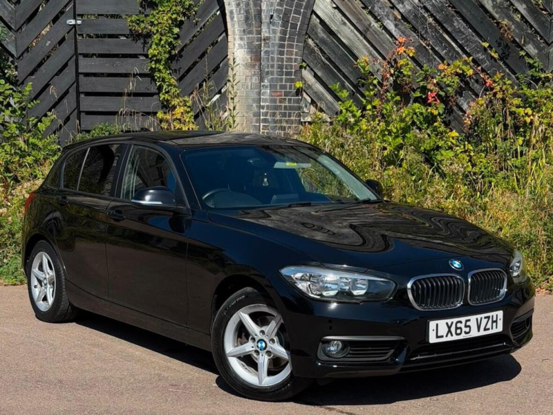 2015 BMW 1 Series 1.5 118i Se Auto Euro 6 (s/s) 5dr in Black — image 1