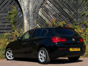 2015 BMW 1 Series 1.5 118i Se Auto Euro 6 (s/s) 5dr in Black — image 5