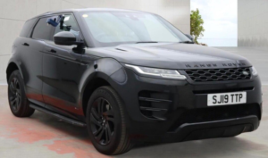2019 Land Rover Range Rover Evoque 2.0 D150 R-Dynamic S Auto 4WD Euro 6 (s/s) 5dr in Black — image 2