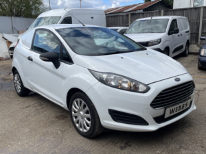 2016 Ford Fiesta Van 1.5 Tdci Ulez Compliant in White — image 4