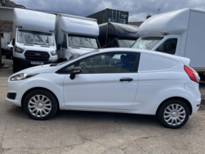 2016 Ford Fiesta Van 1.5 Tdci Ulez Compliant in White — image 6
