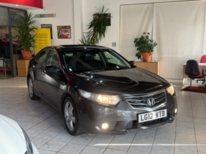 2012 Honda Accord 2.2 I-Dtec Ex in Grey — image 2