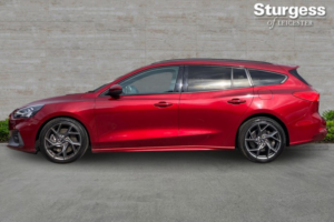 2019 Ford Focus 2.0 Ecoblue St Estate 5dr Diesel Manual Euro 6 (s/s) (190 Ps) in Red — image 4