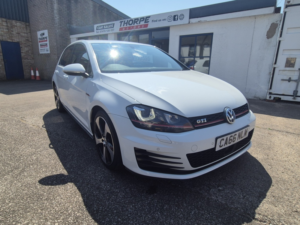 2017 Volkswagen Golf 2.0 Tsi Bluemotion Tech Gti in White — image 2