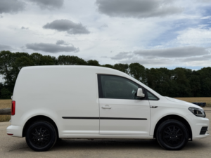 2018 Volkswagen Caddy 2.0 Tdi C20 Bluemotion Tech Trendline in White — image 2