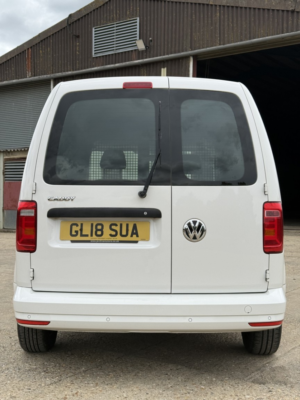 2018 Volkswagen Caddy 2.0 Tdi C20 Bluemotion Tech Trendline in White — image 4