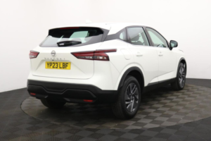 2023 Nissan Qashqai 1.3 Dig-T Mhev Acenta Premium SUV 5dr Petrol Hybrid Manual Euro 6 (s/s) (140 Ps) in White — image 5