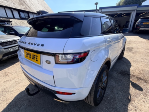 2018 Land Rover Range Rover Evoque Td4 Landmark in White — image 5