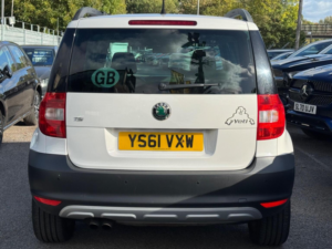 2012 Skoda Yeti 1.4 Tsi Elegance Euro 5 5dr in White — image 6