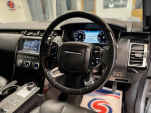 2019 Land Rover Discovery 2.0 Sd4 Se Auto 4WD Euro 6 (s/s) 5dr in Silver — image 2