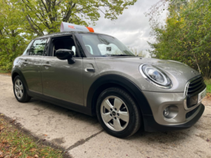 2019 MINI Hatch 1.5 Cooper Classic Hatchback 5dr Petrol Manual Euro 6 (s/s) (136 Ps) in Silver — image 6