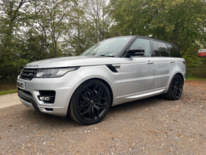2016 Land Rover Range Rover Sport 3.0 Sd V6 Hse Dynamic SUV 5dr Diesel Auto 4WD Euro 6 (s/s) (306 Ps) in Silver — image 5
