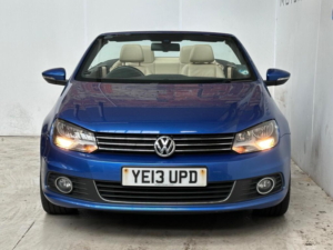 2013 Volkswagen Eos 2.0 Tdi Bluemotion Tech Sport Cabriolet DSG Euro 5 (s/s) 2dr in Blue — image 2