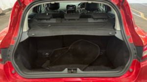 2013 Renault Clio 1.2 16v Dynamique Medianav Euro 5 5dr in Red — image 6
