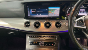 2018 Mercedes-Benz E Class 3.0 E350d V6 Amg Line (premium Plus) Cabriolet G-Tronic+ 4matic Euro 6 (s/s) 2dr in White — image 5