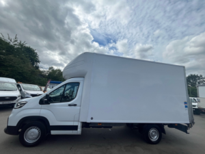 2024 Maxus Deliver 9 D20 Luton — image 3