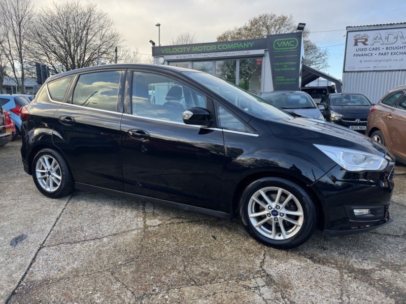 2017 Ford C-Max 1.0 T Ecoboost Zetec in Black — image 1