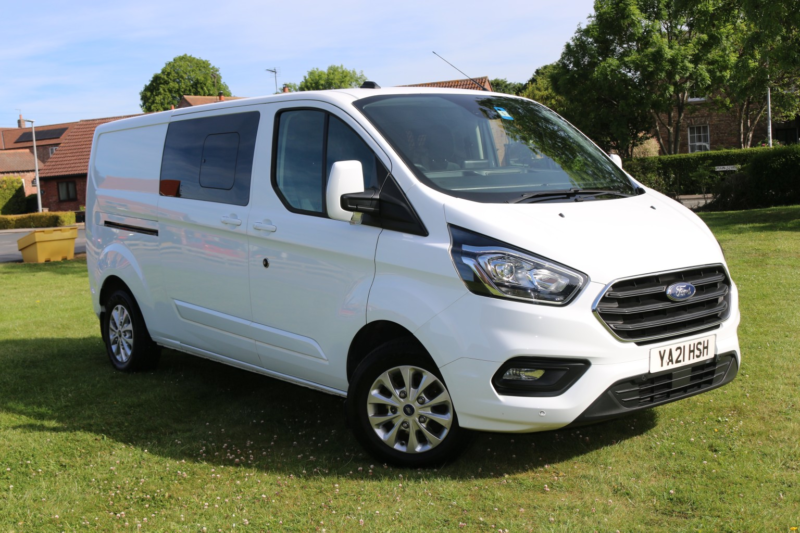 2021 Ford Transit Custom 2.0 Transit Custom Limited Dciv 320 L2 2.0l Ecoblue 185ps Fwd 6 Speed Manual in White — image 1