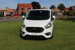2021 Ford Transit Custom 2.0 Transit Custom Limited Dciv 320 L2 2.0l Ecoblue 185ps Fwd 6 Speed Manual in White — image 2