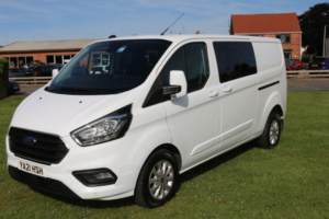 2021 Ford Transit Custom 2.0 Transit Custom Limited Dciv 320 L2 2.0l Ecoblue 185ps Fwd 6 Speed Manual in White — image 3