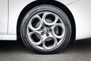 2019 Alfa Romeo Giulietta 1.4 Tb Speciale Hatchback 5dr Petrol Manual Euro 6 (s/s) (120 Bhp) in White — image 3
