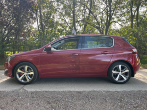 2014 Peugeot 308 1.6 E-Hdi Allure Hatchback 5dr Diesel Manual Euro 5 (s/s) (115 Ps) in Red — image 5