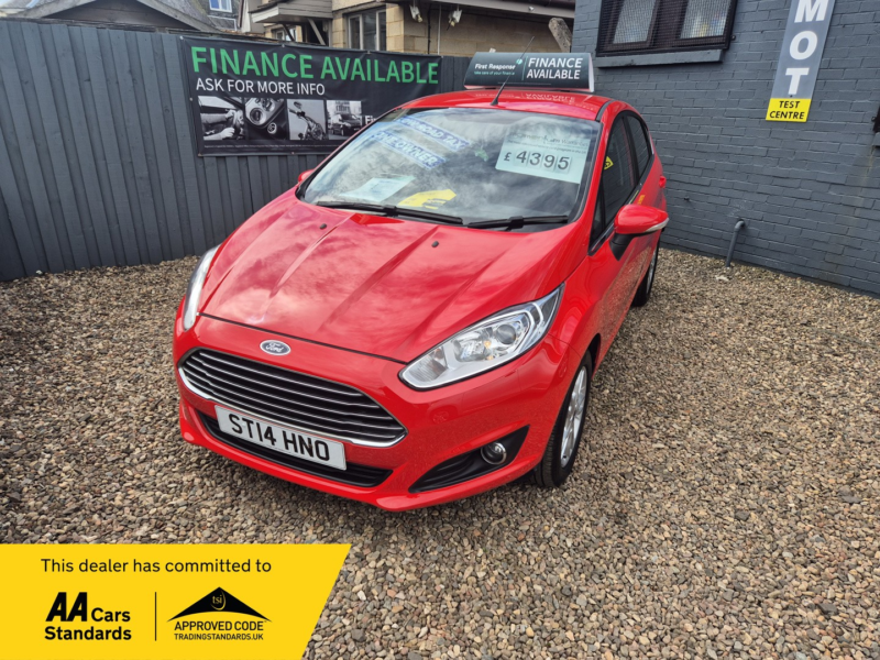 2014 Ford Fiesta 1.0 T Ecoboost Zetec in Red — image 1