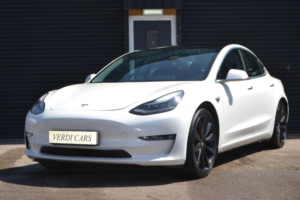 2020 Tesla Model 3 (dual Motor) Performance Auto 4wde 4dr (performance Upgrade) in White — image 4