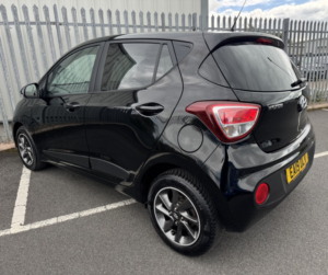 2019 Hyundai I10 Premium 1.0 in Black — image 4