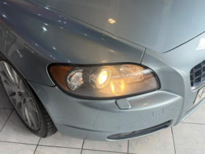 2009 Volvo C70 2.4 D5 Se in Blue — image 3