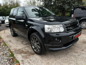 2011 Land Rover Freelander 2 2.2 Sd4 Sport Le in Black — image 2