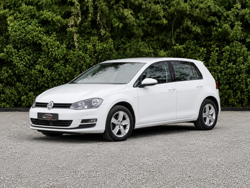 2015 Volkswagen Golf 1.4 Tsi Bluemotion Tech Match in White — image 1
