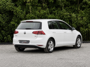 2015 Volkswagen Golf 1.4 Tsi Bluemotion Tech Match in White — image 5