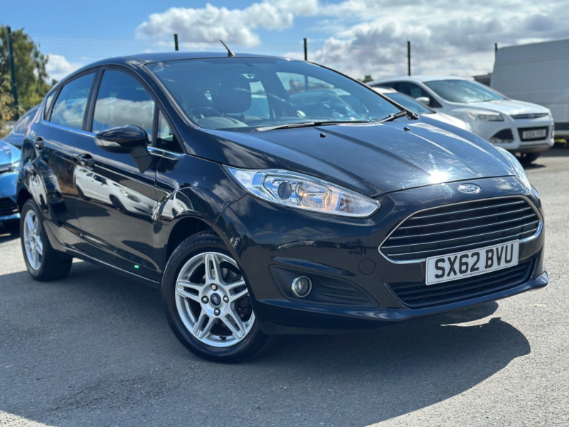 2013 Ford Fiesta 1.6 Zetec in Black — image 1