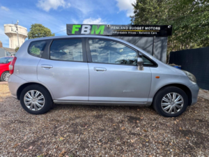 2003 Honda Jazz 1.4 I-Dsi Se CVT-7 5dr in Silver — image 5