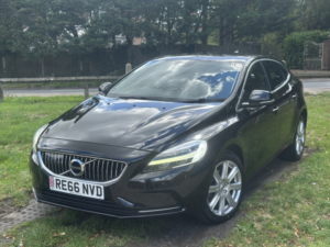 2016 Volvo V40 2.0 Inscription D2 in Black — image 2