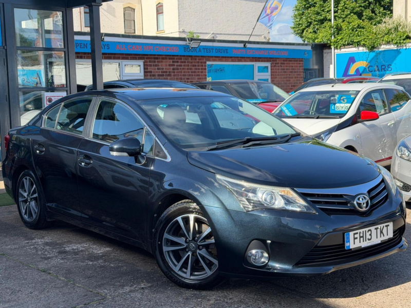 2013 Toyota Avensis 2.2 D-Cat Icon Auto Euro 5 4dr in Grey — image 1