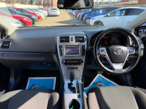 2013 Toyota Avensis 2.2 D-Cat Icon Auto Euro 5 4dr in Grey — image 2