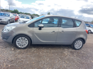 2014 Vauxhall Meriva 1.4 T 16v Energy in Brown — image 4